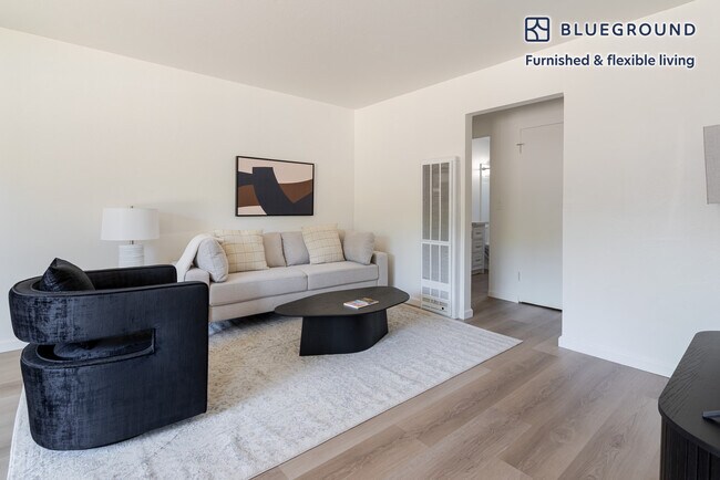 Foto del edificio - 245 Bush St