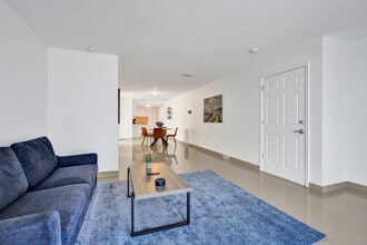 Building Photo - 905 N Federal Hwy