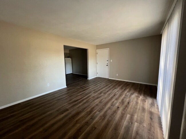 Foto del edificio - 504 S Sweetbriar Dr