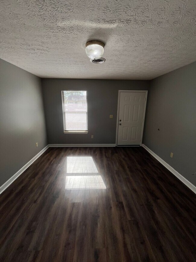 Foto del edificio - 199 E Heights Ave