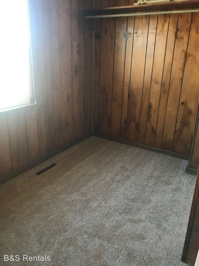 Building Photo - 1 br, 1 bath House - 645 Ferry Rd