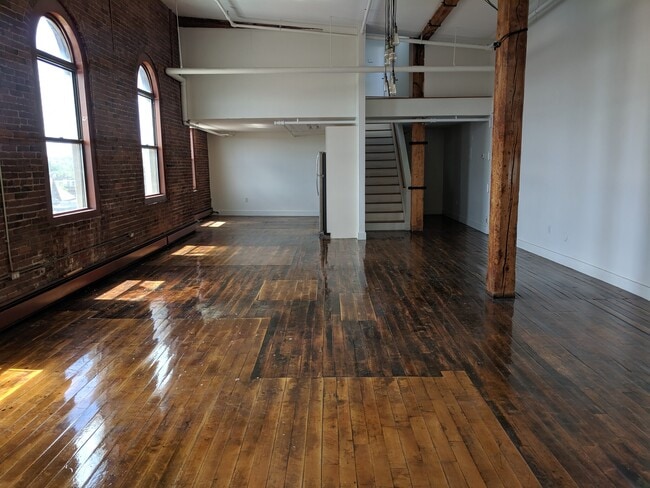 Building Photo - 790 Tremont St