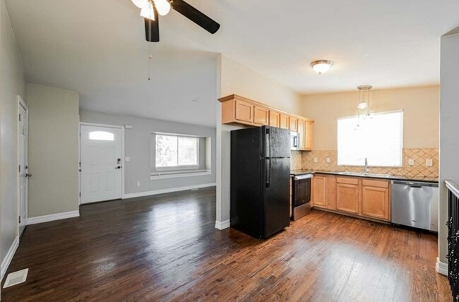 Building Photo - 1774 S Genoa Way