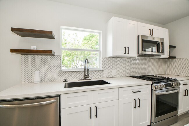 Foto del edificio - 4507 Kingsbury St