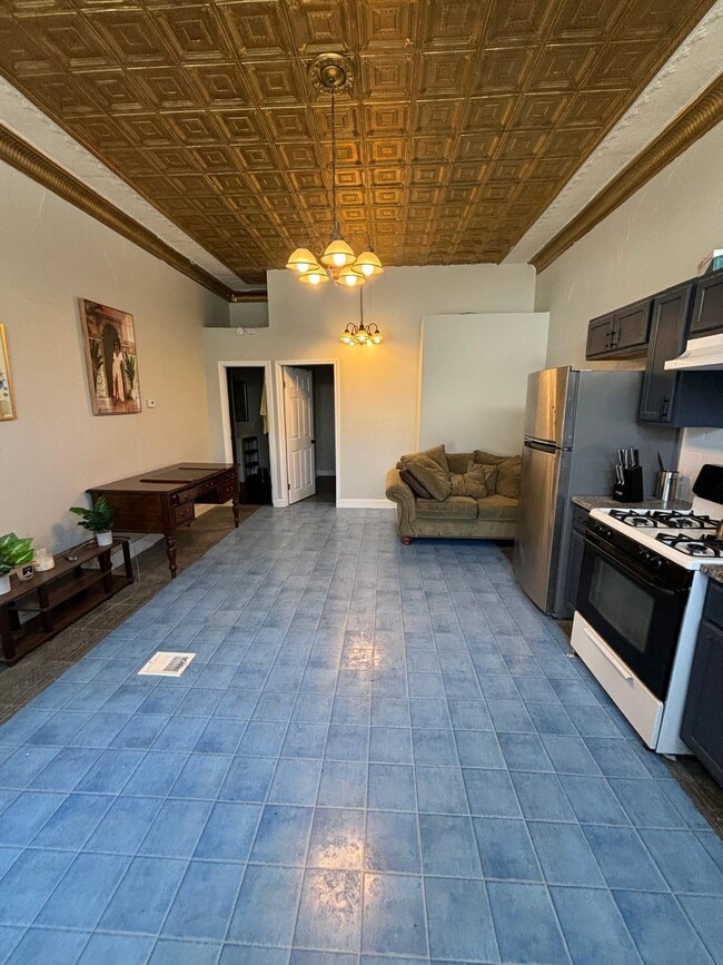 Foto del edificio - 3260 W 105th St