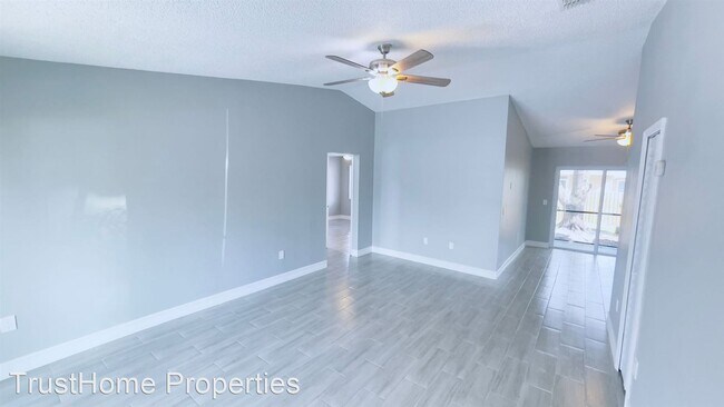 Foto del edificio - 3 br, 2 bath House - 1955 Casselwood St