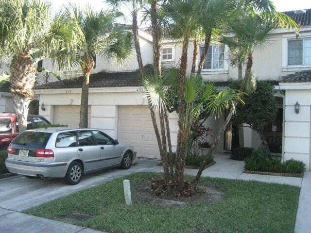 Primary Photo - 4716 Palmbrooke Cir
