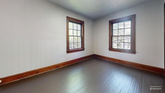 Building Photo - 258 S Portage Path