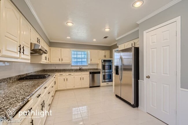 Building Photo - 3 br, 3 bath House - 3617 Knob Hill Dr UNIT