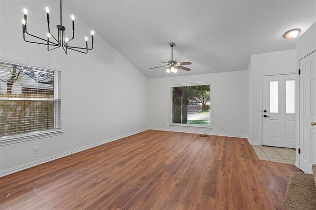 Foto del edificio - 1516 White Oak Loop