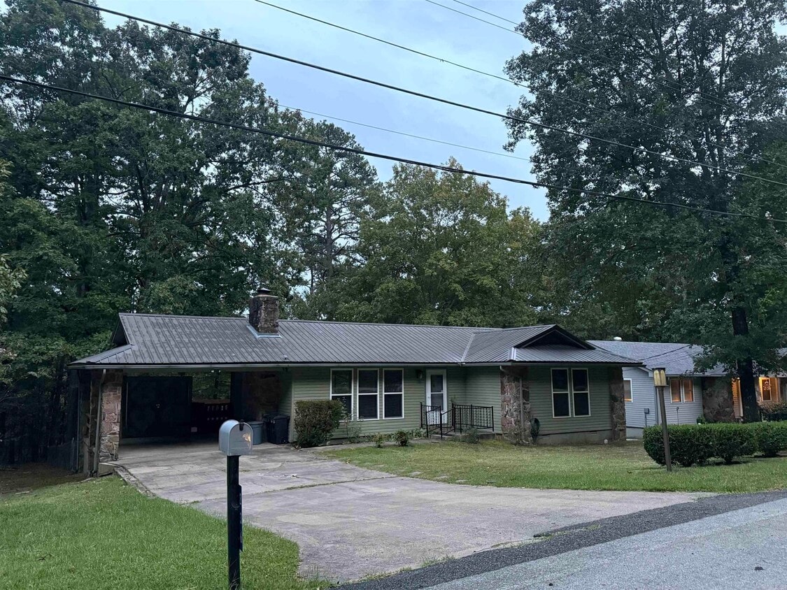 Primary Photo - 236 Pine Knot Rd