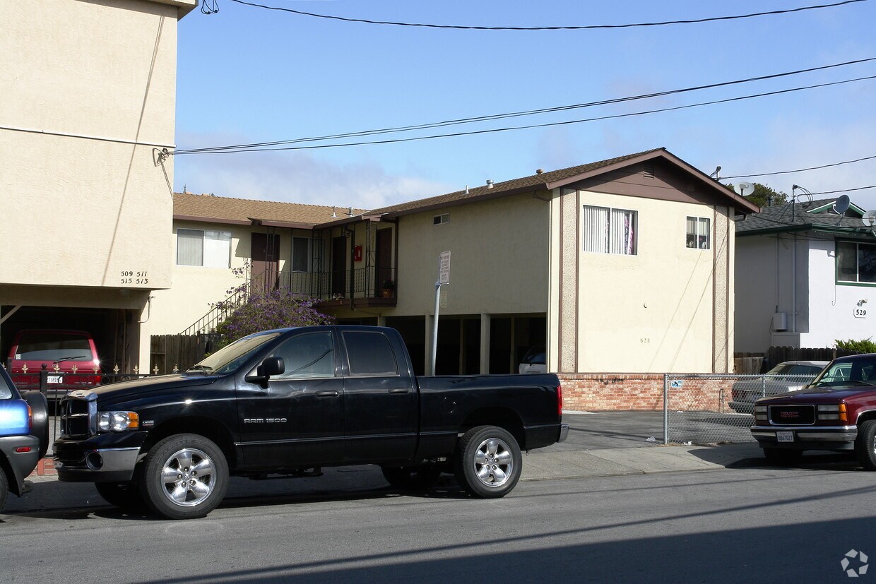 Foto del edificio - 521 Hampshire Ave