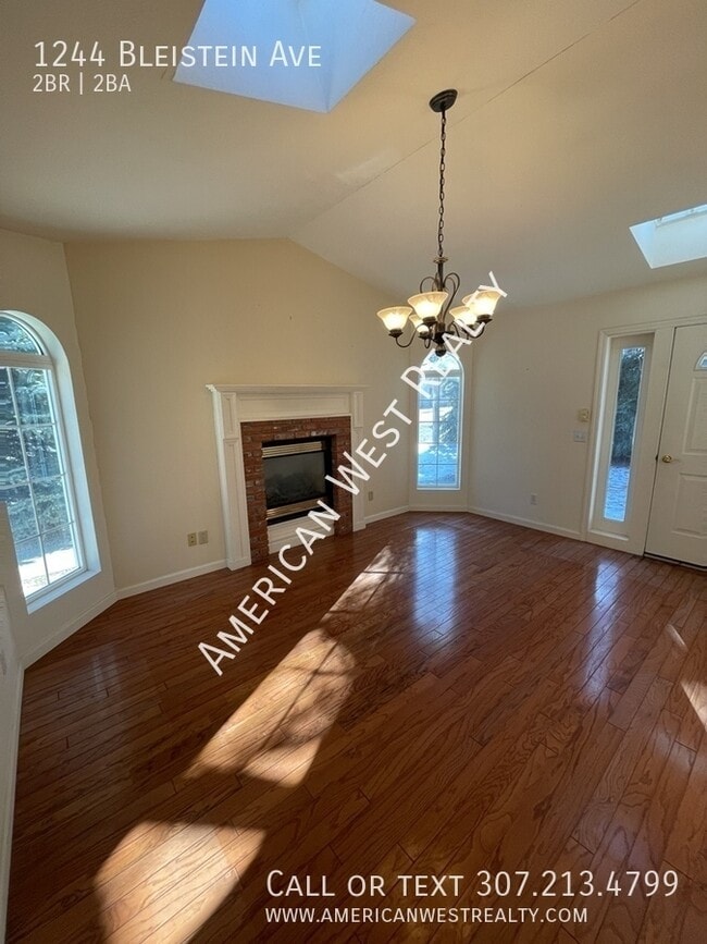 Building Photo - 1244 Bleistein Ave