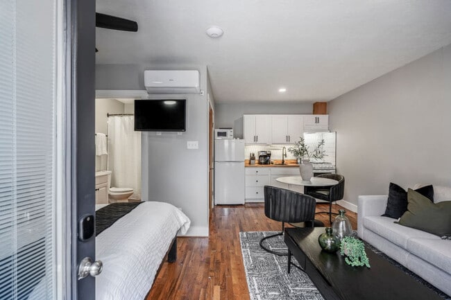 Foto del edificio - 4952 Polk St