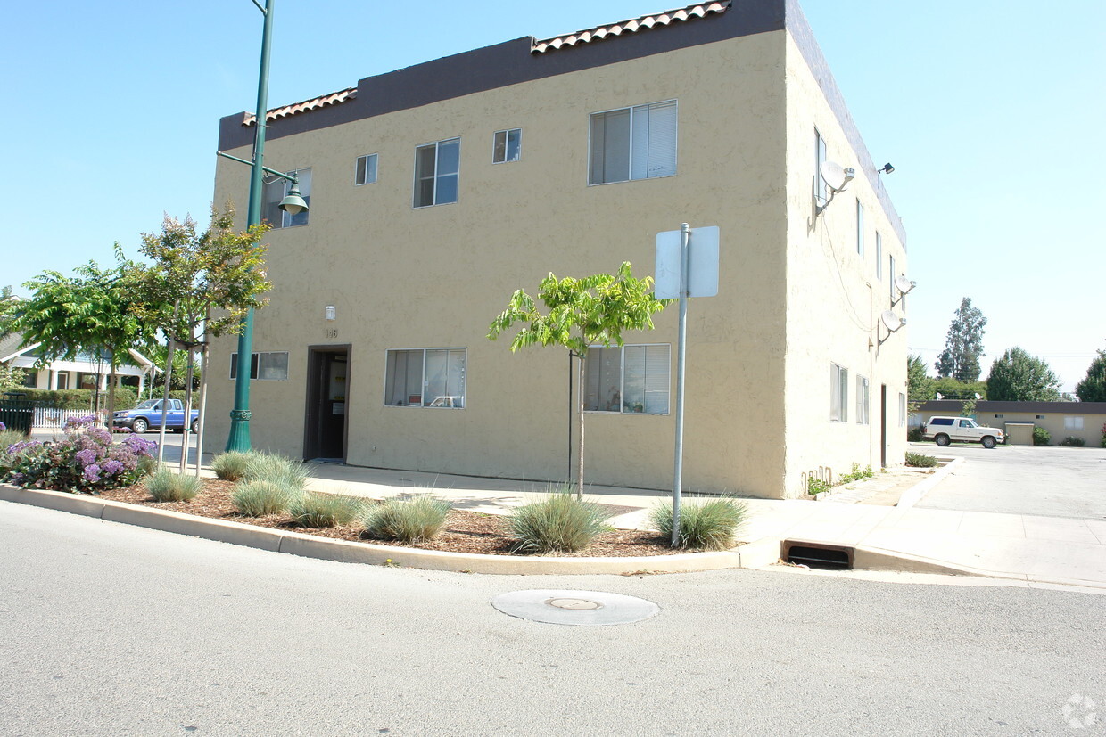 Primary Photo - 446 Alta St