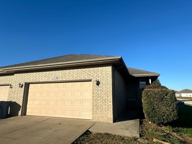 Building Photo - S0059-MF2-E1