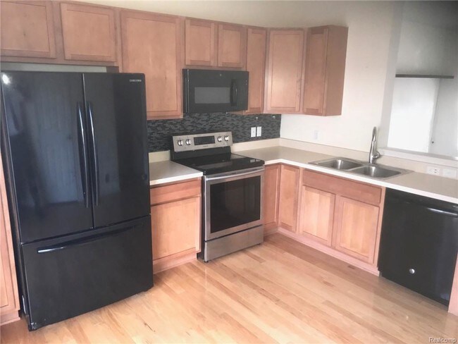 Foto del edificio - 44724 Gwinnett Loop