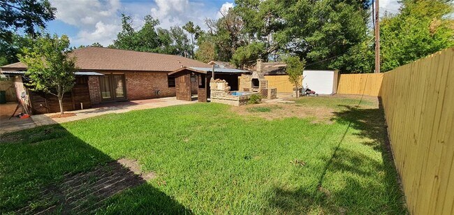 Foto del edificio - 9607 Carousel Ln