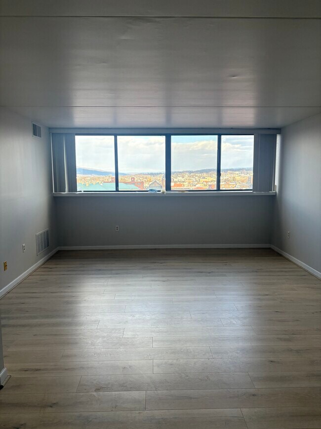 Vista de la entrada - 220 Linden St