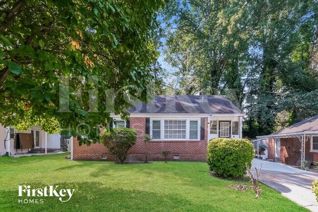 Building Photo - 1854 Oakmont Dr NW