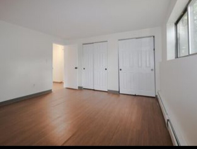 Mucho espacio en el armario - 16 Tiffany Rd