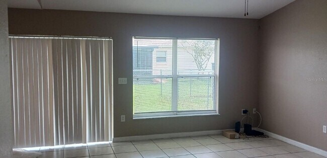 Building Photo - 502 Albatross Dr