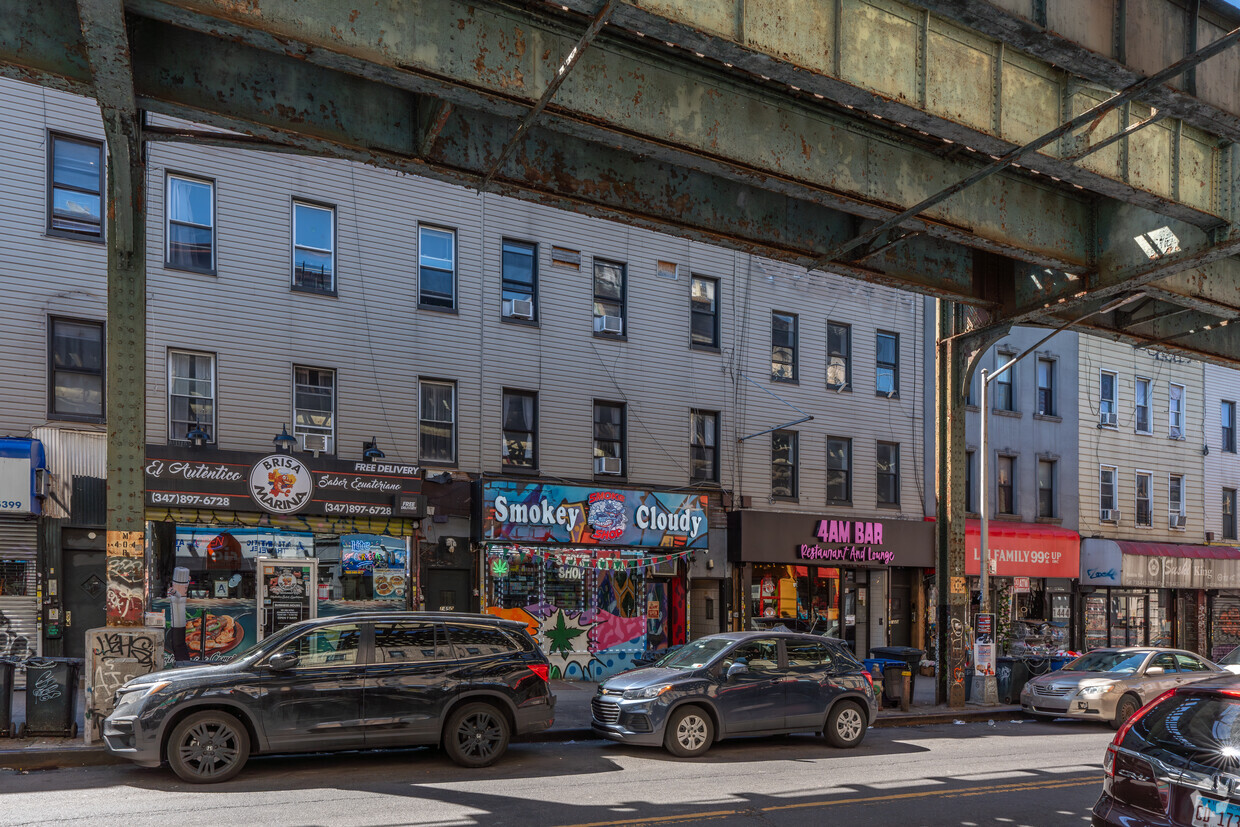 Primary Photo - 1448 Myrtle Ave