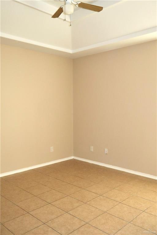 Building Photo - 7 West Dr