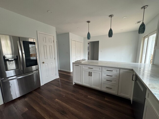 Building Photo - Charming 3BR House in Charlotte
