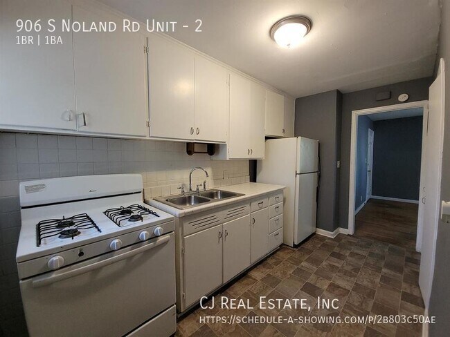 Building Photo - 906 S Noland Rd