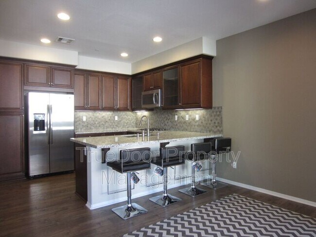 Foto del edificio - 4854 Heritage Dr