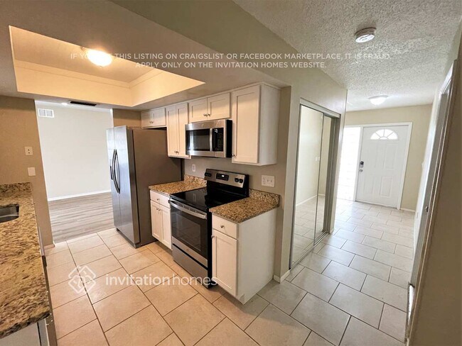 Building Photo - 7412 24th Ave W