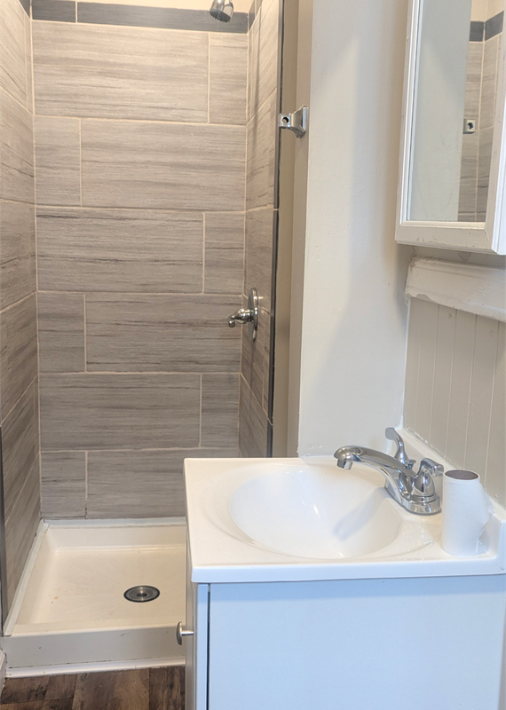 Foto del edificio - 714 Orchard St