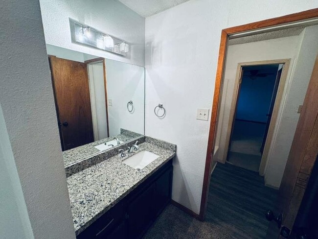 Building Photo - 8523 Ontario Loop