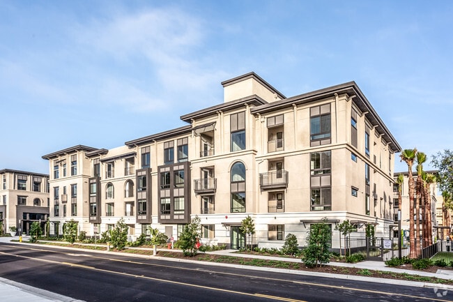 The Murphy Irvine - The Murphy Irvine Apartments