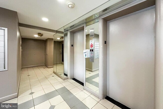 Foto del edificio - 1601 18th St NW