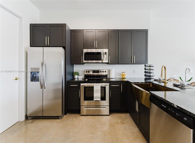 Foto del edificio - 2750 Griffin Rd