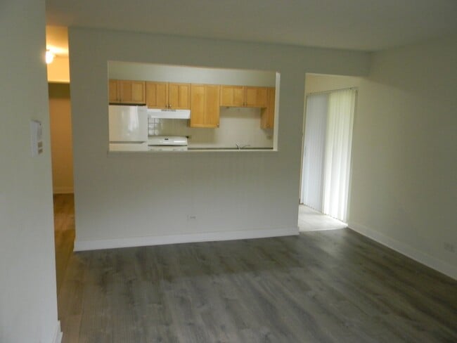 Building Photo - 1311 S Sir Galahad Ln