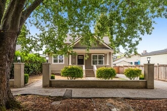 Building Photo - 6507 41st Ave SW
