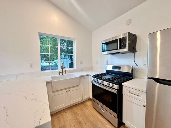Foto del edificio - 221 N 7th St