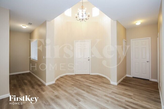 Building Photo - 6068 Puesta Del Sol Street