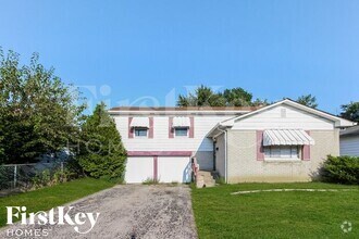 Building Photo - 1425 N Bolton Ave