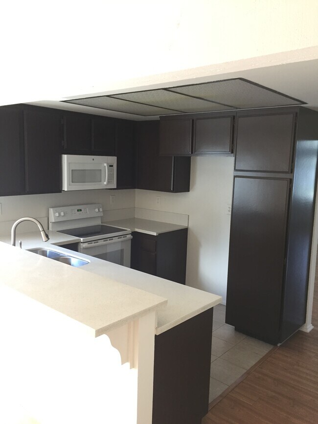 Building Photo - 9 Seawind