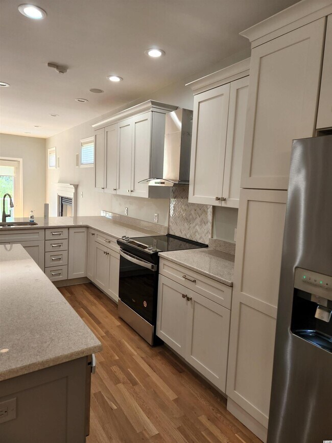 Building Photo - 62 Mandarin Ct