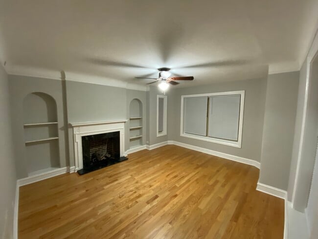 Building Photo - 7912 Karlov Ave
