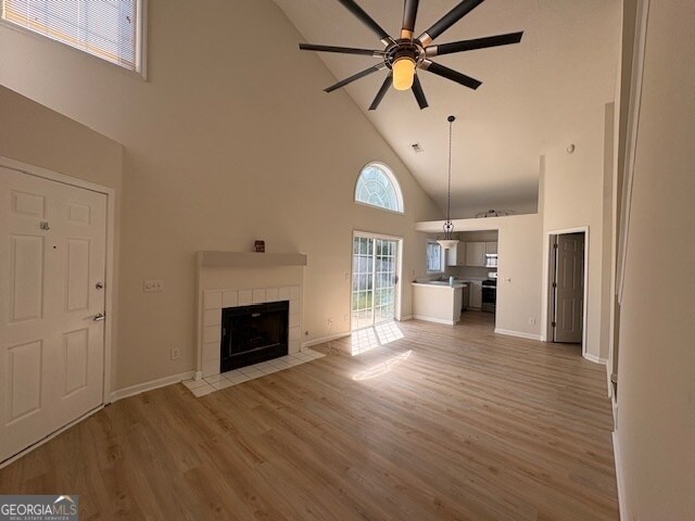 Foto del edificio - 665 Chantress Ct