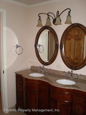 Building Photo - 3685 E Rimrock Dr