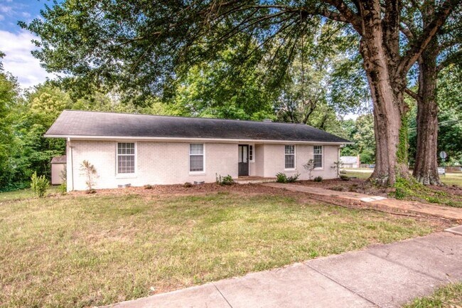 Building Photo - 608 Margaret Dr