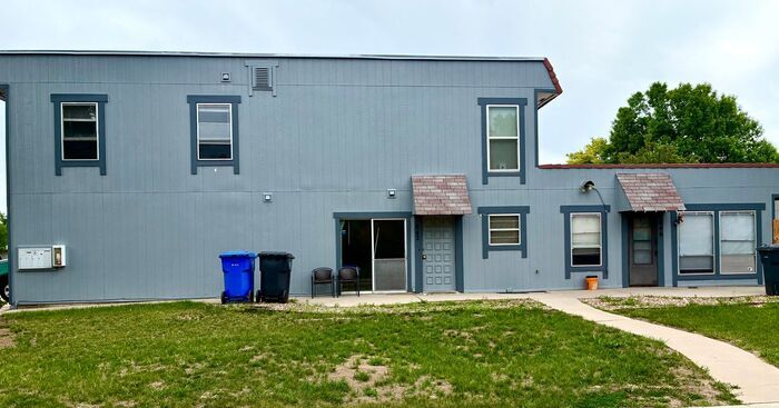 Spacious 2 bed 1.5 Bath Apartment with 1 Garage Space - Spacious 2 bed 1.5 Bath Apartment with 1 Garage Space