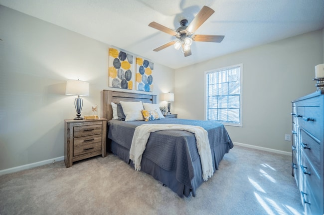 Building Photo - Willow Creek Apartments